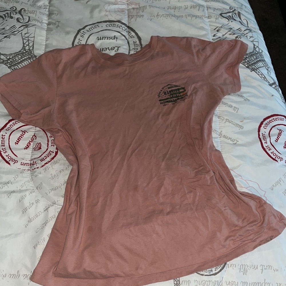 Going threw my closet I don’t wanna throw it out so selling it!!